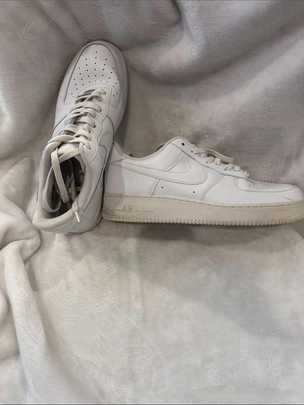 Men's Athletic Sneakers - White